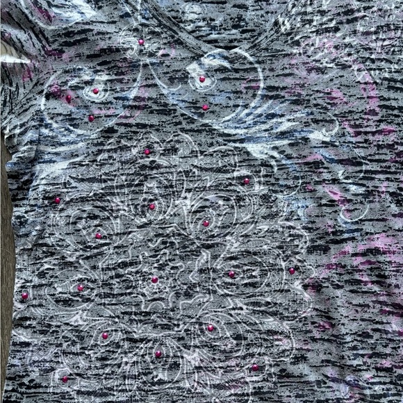 Willow Gray and Pink Short Sleeve Tee - Picture 2 of 6